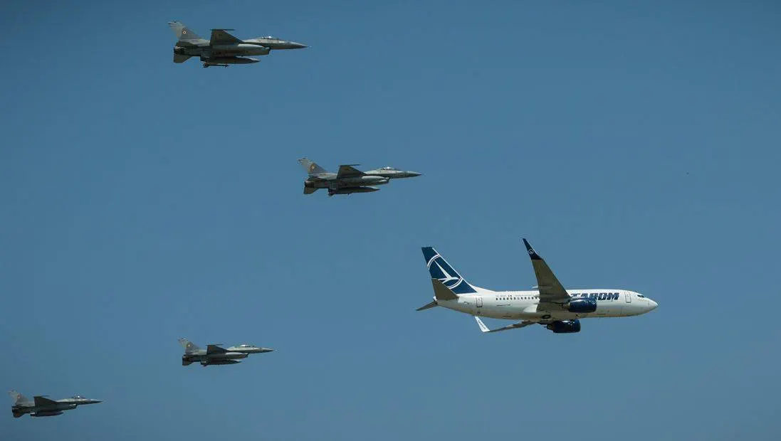 BIAS 2017. Zeci de mii de oameni au asistat la spectacolul aeronautic din București