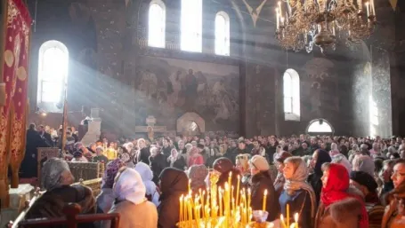 Sfânta MARIA: Vei avea parte doar de necazuri şi supărări dacă faci aceste lucruri. E mare PĂCAT!