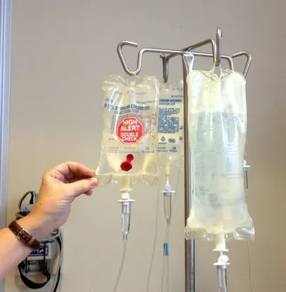 Craiova. 3 copii care suferă de leucemie, ţinuţi în viaţa de cistostatice primite din când în când