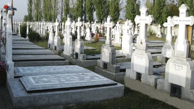 De ce se dezgroapă morţii, la şapte ani de la înmormântare? Motivele te vor şoca