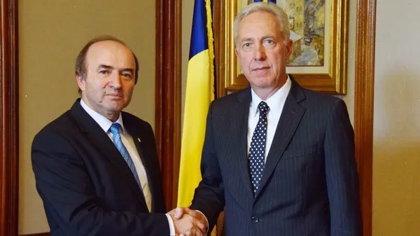 Ministrul Justiției, Tudorel Toader, s-a întâlnit cu ambasadorul SUA la București