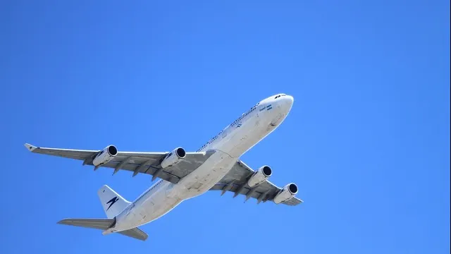 Alertă cu bombă în avion. O cursă Turkish Airlines, deviată spre Alger