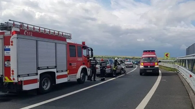 Accident grav între Sibiu şi Vâlcea, cu 6 victime. Traficul a fost reluat