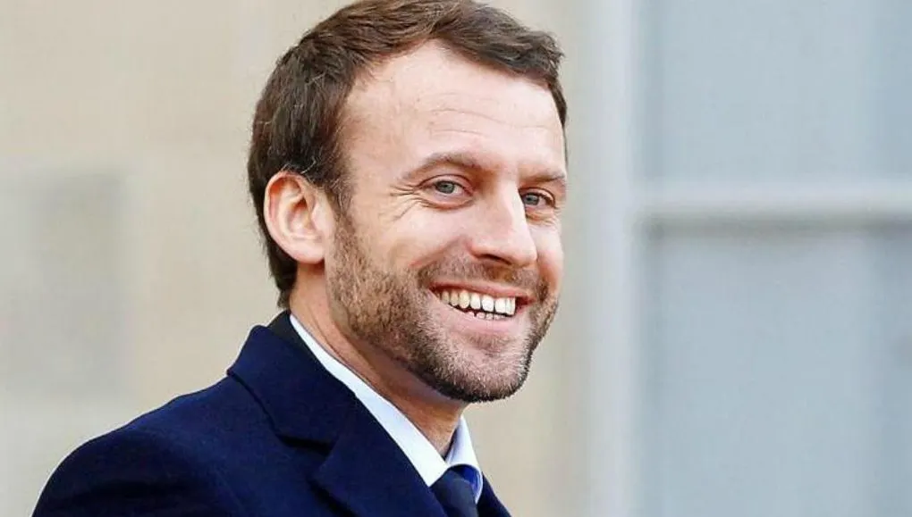 Emmanuel Macron și-a luat animal ce companie. Iată ce rasă a ales șeful statului francez