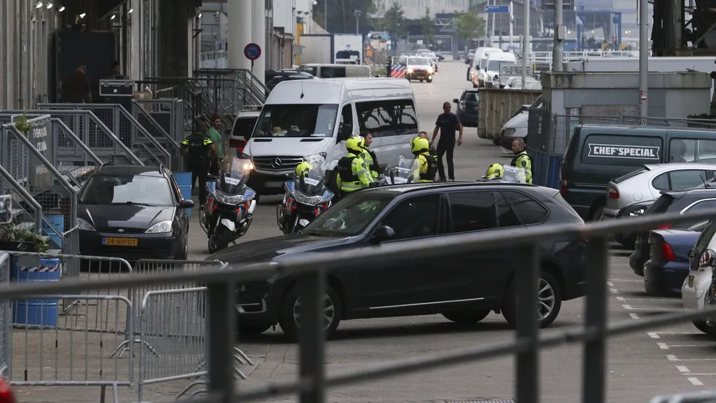 Alertă teroristă la Rotterdam. Concertul formației rock Allah-Las, ANULAT. Ce a găsit poliția