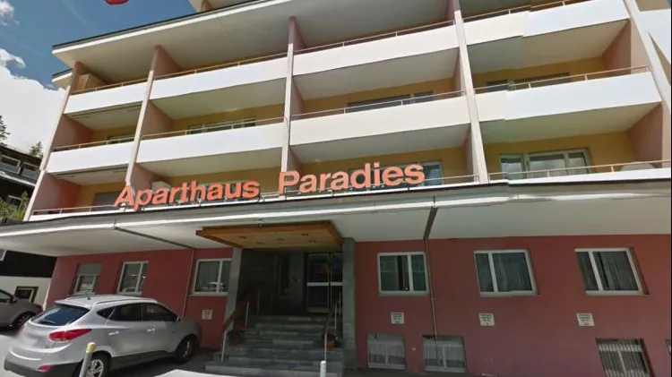 Scandal în Elveția, după ce într-un hotel au apărut afișe antisemite