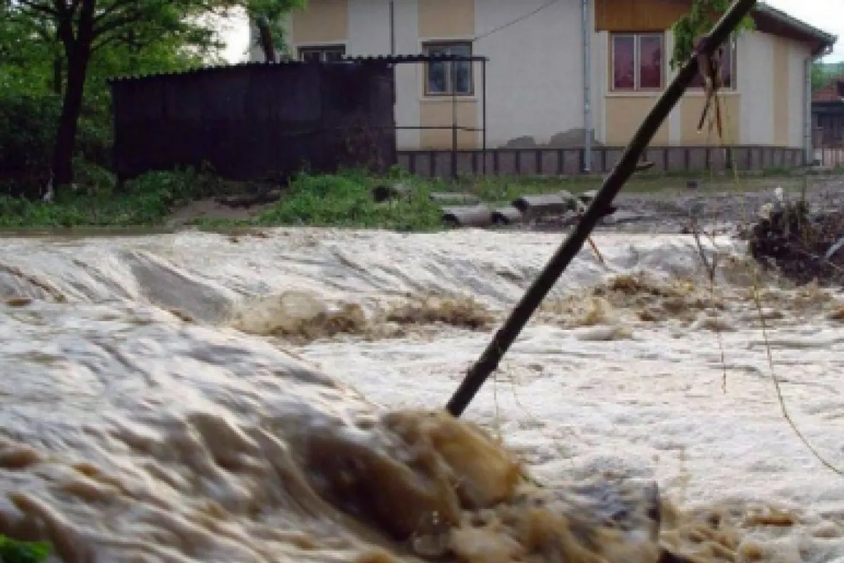 Risc de inundații în Muntenia, Oltenia și Banat. IGSU în alertă!