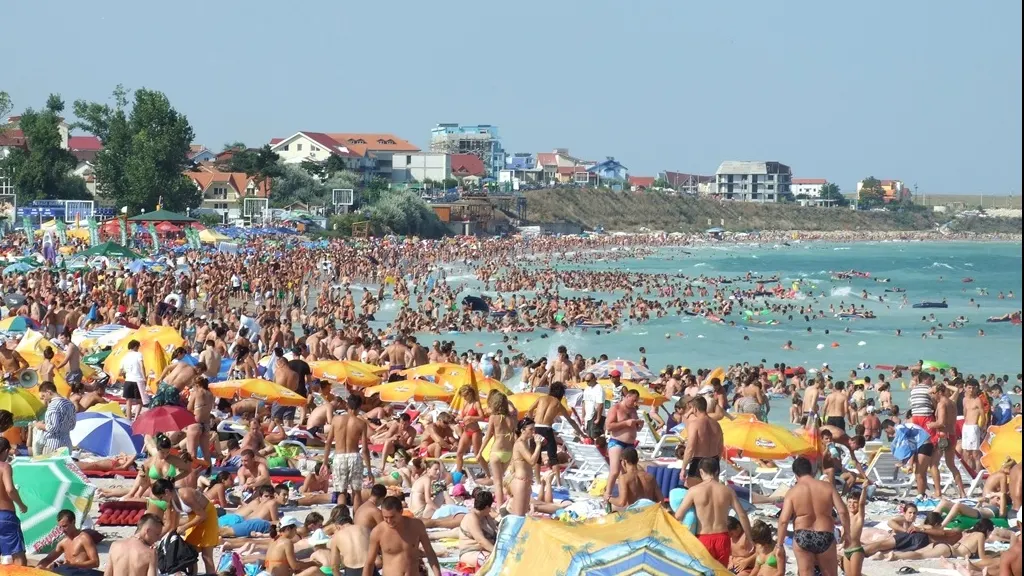 Un nou proiect Big Brother în România. Bază cu datele personale ale turiștilor, pentru MAI, SRI, SIE