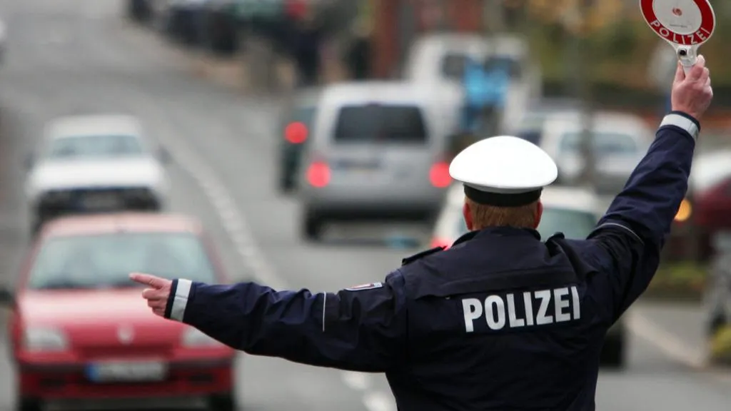 A primit o amendă de circulaţie în Germania, dar nu a plătit-o. Decizia uimitoare a poliţiştilor