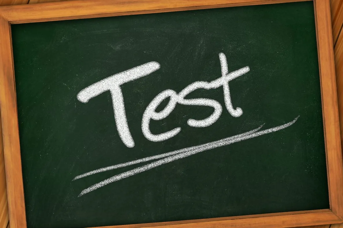 TEST. Ce vezi prima oară în imagine? Atenţie, RĂSPUNSUL spune cât de inteligent eşti, de fapt!