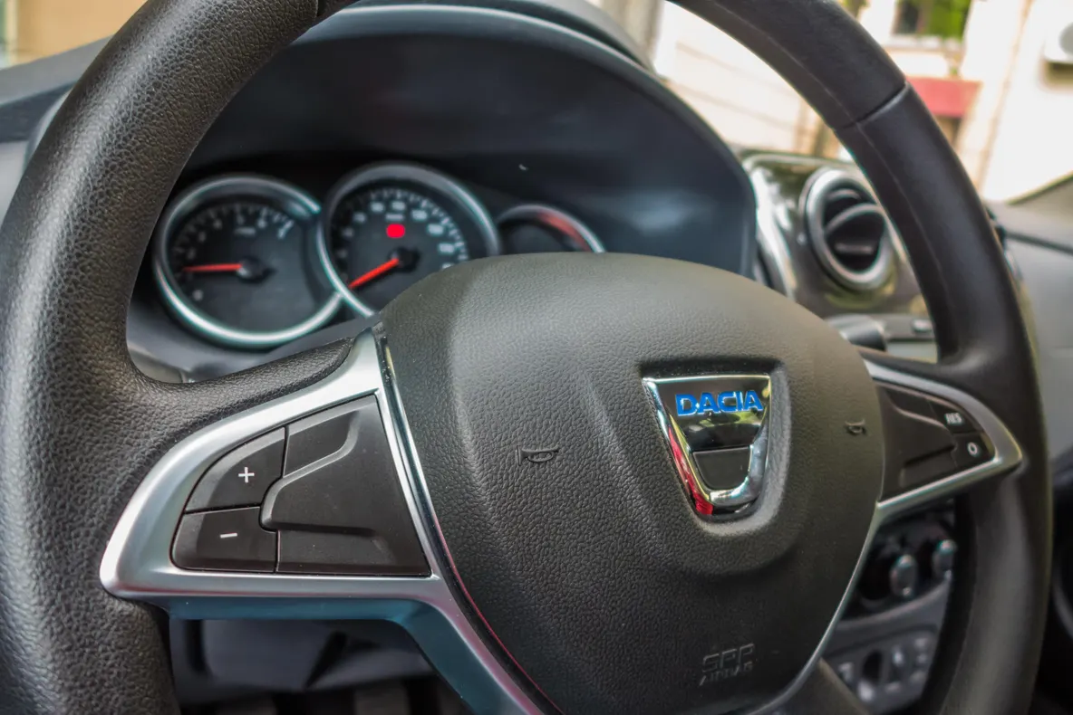 Dacia a scos modelul Logan care a UIMIT Europa: acesta este noul Logan SCe, cu 75 CP