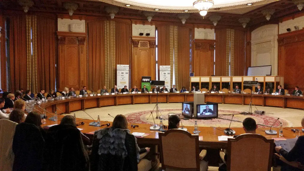 Pensiile speciale şi indemnizaţia de creştere a copilului, la comisiile din Senat