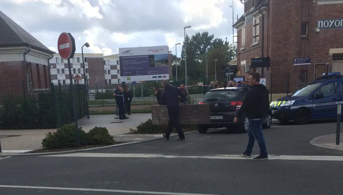 Atac armat într-o gară din Franța! Doi copii şi mama acestora au fost ucişi