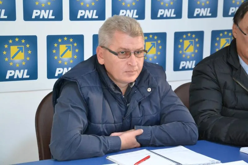 Limbaj suburban al unui deputat, la discursul lui Tudose: Parcă aveţi prune distilate în gură!