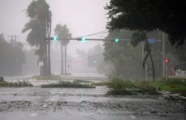 Vești de ultimă de la MAE despre uraganul ucigaș Irma. Vezi aici imagini în timp real 