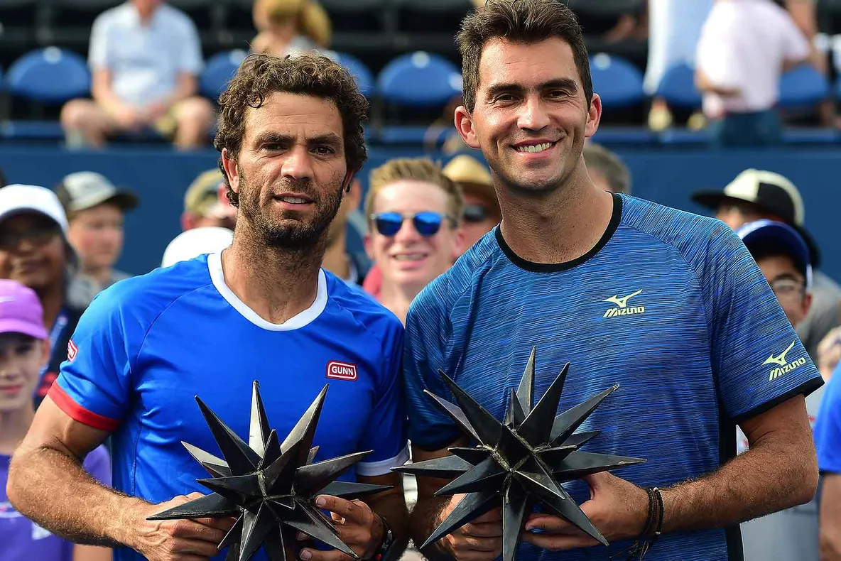 Horia Tecău şi Jean-Julien Rojer vor juca finala la dublu în turneul de tenis de la Rotterdam