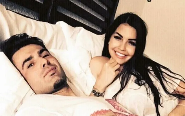 Adi Mutu s-a însurat azi cu Sandra Bachici. Cum arată frumoasa lui soţie