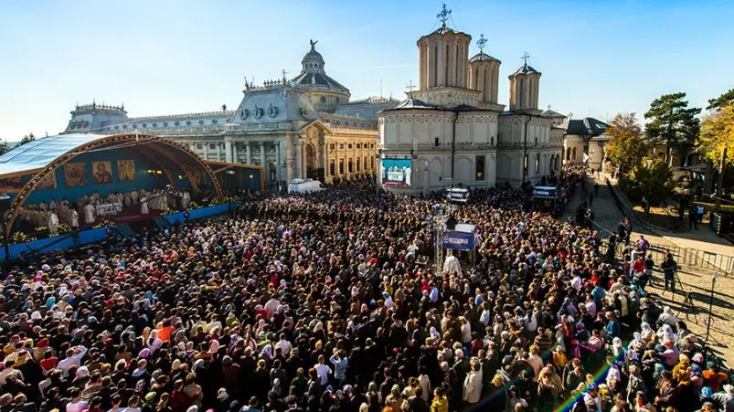 Sfântul Dimitrie cel Nou. Patriarhul Kiril al Rusiei și Daniel, liturghie specială pentru pelerini