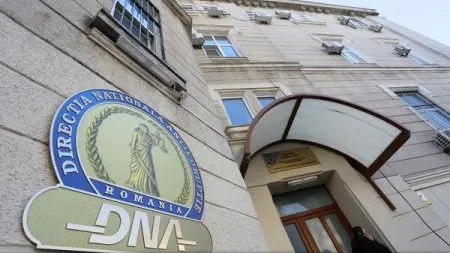 GALERIE FOTO. Fost șef ANAF, audiat la DNA
