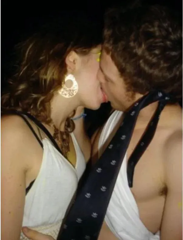 Sex, droguri, băutură şi depravare -imagini cu petrecerile NEBUNE ale studenţilor din Marea Britanie