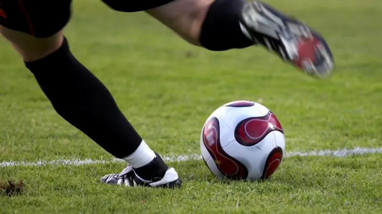 Un fost fotbalist a fost ales primar 