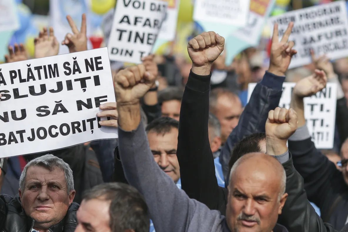 Grevă generală în economie. Proteste de amploare pe 15 noiembrie
