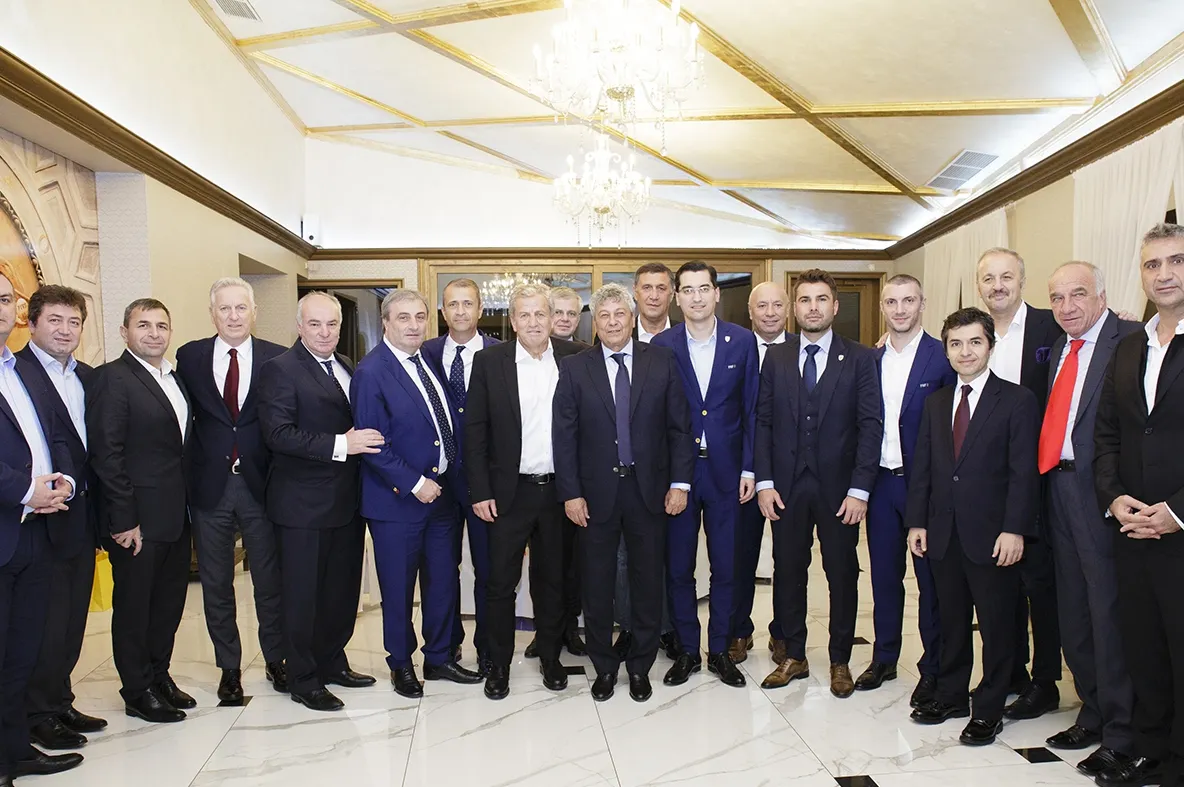 ROMÂNIA-TURCIA, AMICAL. Mircea Lucescu și-a revăzut foștii jucători înainte de meciul de la Cluj 