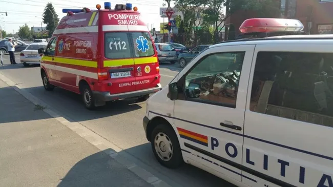 Elevă strivită de un autobuz chiar în parcarea fabricii în care făcea practică