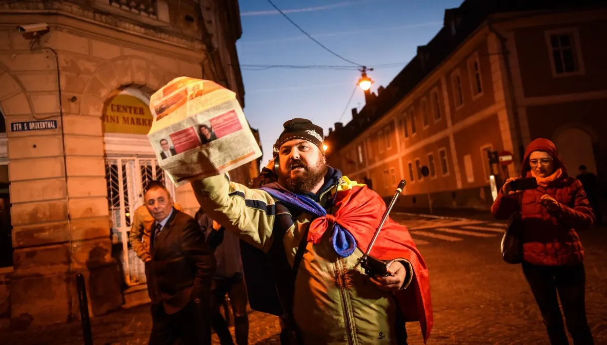 Reacția lui Dragnea, după ce a fost huiduit în fața sediului PSD Sibiu