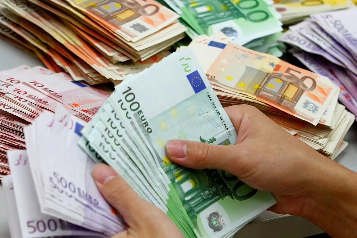 Cine sunt marii câştigători, după transferul contribuţiilor sociale