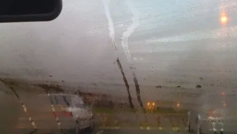 Ieftin și eficient! Cum să dezaburești geamurile mașinii în câteva secunde