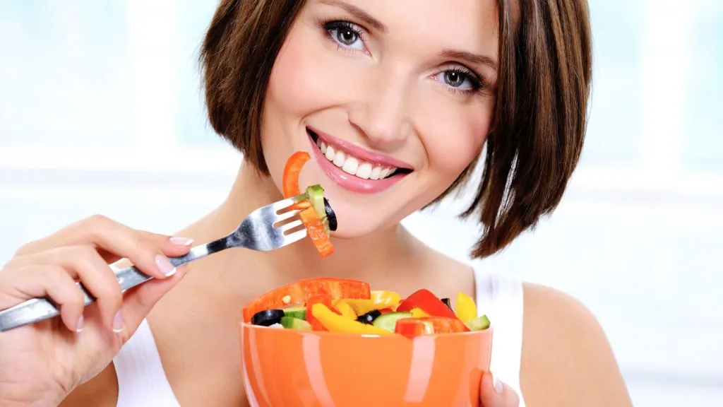 Dieta uimitoare care te face fericit. Iată ce trebuie să mănânci trei zile la rând