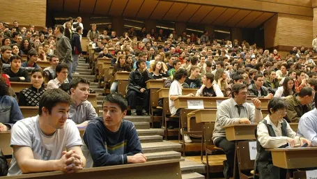 Cea mai performantă unitate de învăţământ superior din România. Ce loc ocupă în Europa?
