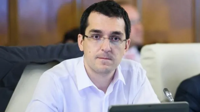 La stat, în concediu medical. Cum a fost fentat un fost ministru al Sănătăţii:"Avea palpitații, deh"