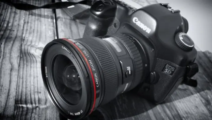 eMAG.ro – Top 10 aparate foto DSLR – Sunt foarte accesibile