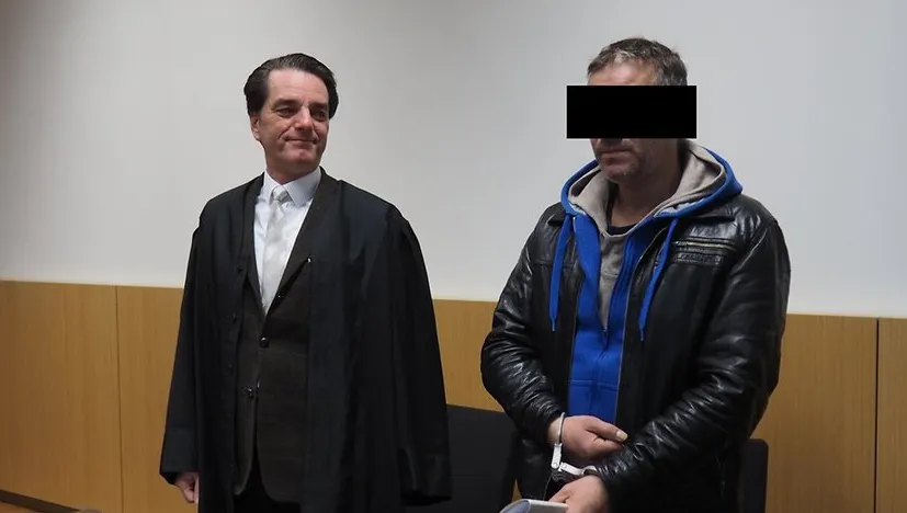Un cerșetor român din Germania a fost prins la furat caviar: ”Mi-era foame”