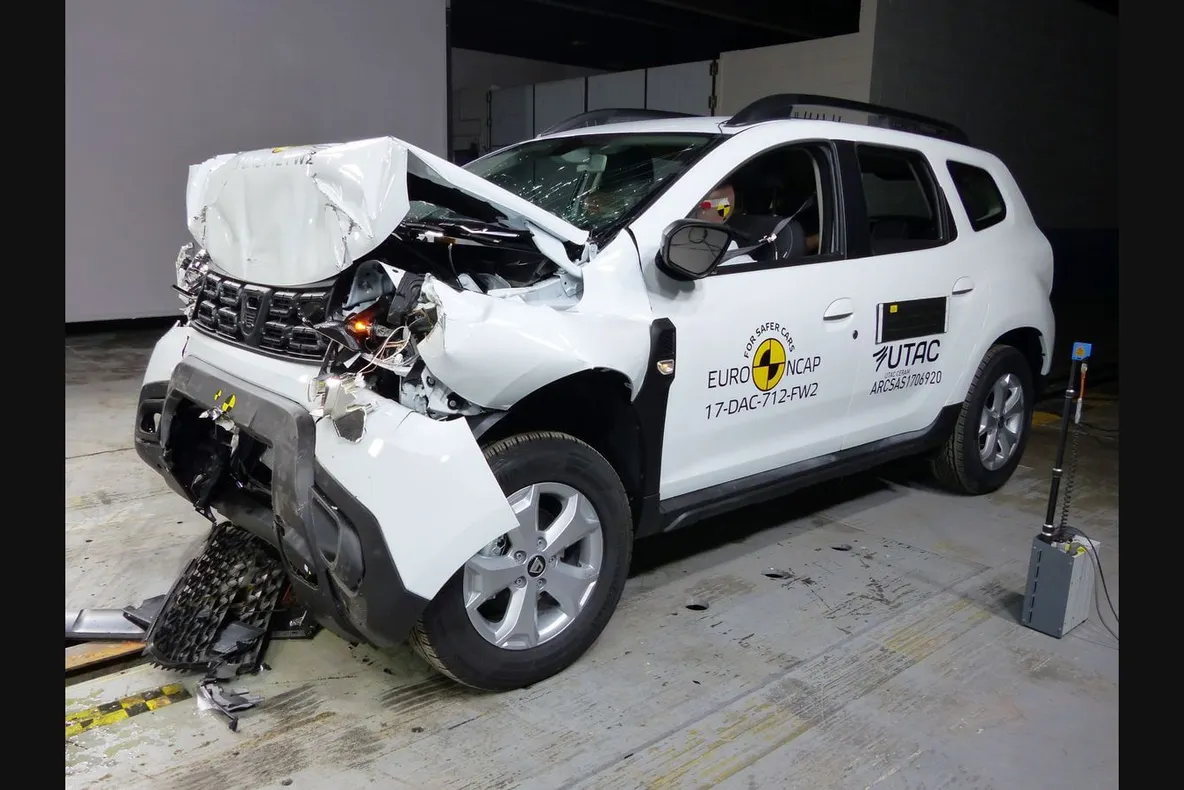 Dacia Duster. Veşti proaste despre Dacia Duster 2. Dacă aţi cumpărat-o, atenţie! Maşina...