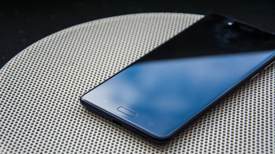 eMAG. Nokia a renascut. 8 motive sa iti cumperi un Nokia 8.