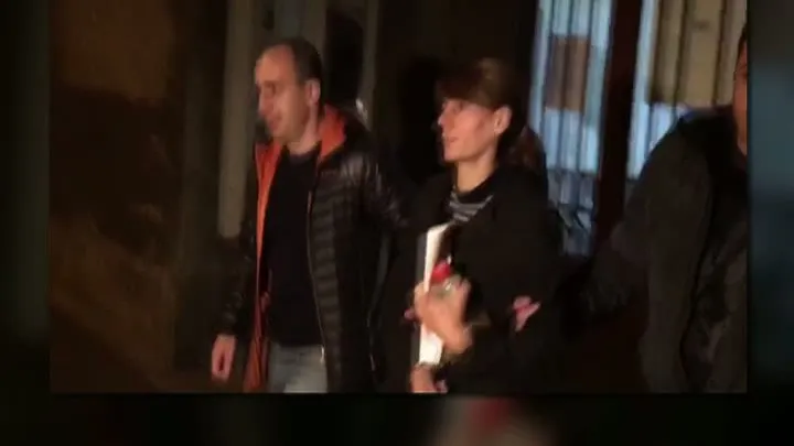 Femeia care a împins o tânără de 25 de ani în faţa metroului, arestată pentru 30 de zile