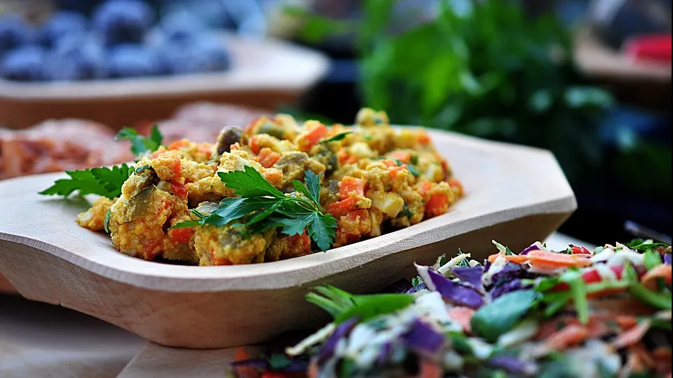 Ce să nu mai pui în salata de boeuf