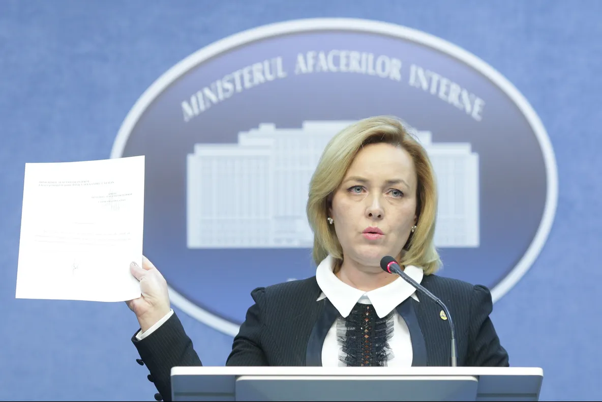 Salariile din MAI cresc cu 4-5% în 2018. Poliţiştii, momiţi cu sporul de solicitare neuropsihică