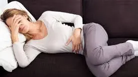 Cel mai des simptom ignorat de majoritatea femeilor duce la cancer ovarian