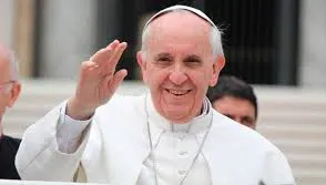 Gestul făcut de Papa Francisc atunci când o polițistă a căzut de pe cal