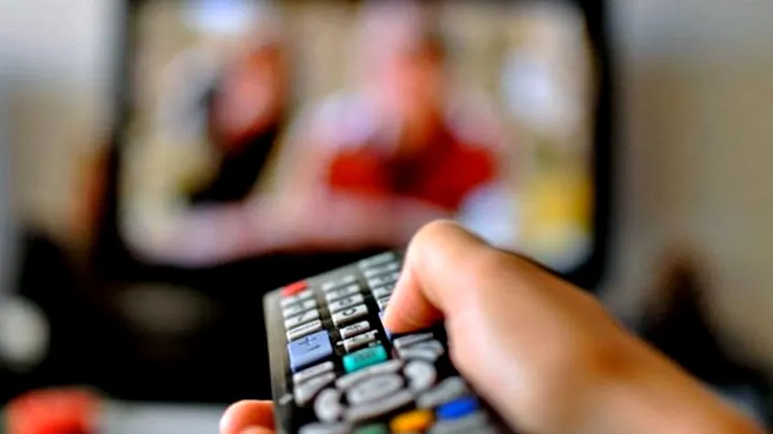 SONDAJ - De unde se informează românii: Topul principalelor televiziuni și radiouri