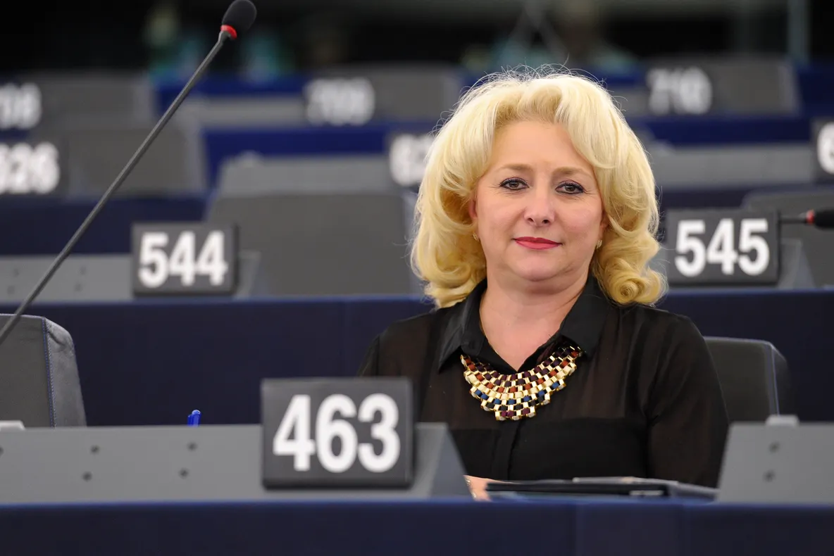 Fiul Vioricăi Dăncilă, mesaj dur pe Facebook împotriva președintelui Iohannis