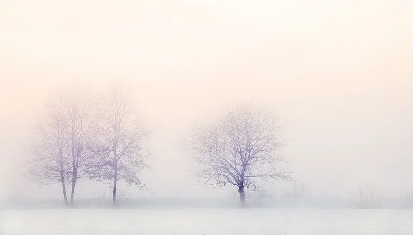 Anunțul meteorologilor. Vreme neobișnuit de caldă în weekend. De luni scad temperaturile
