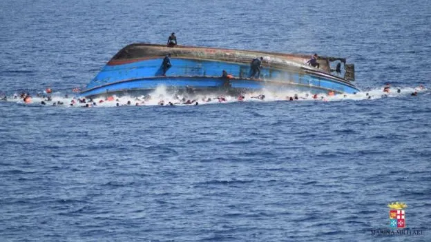 Vas scufundat în Mediterana. 90 de oameni ar fi murit