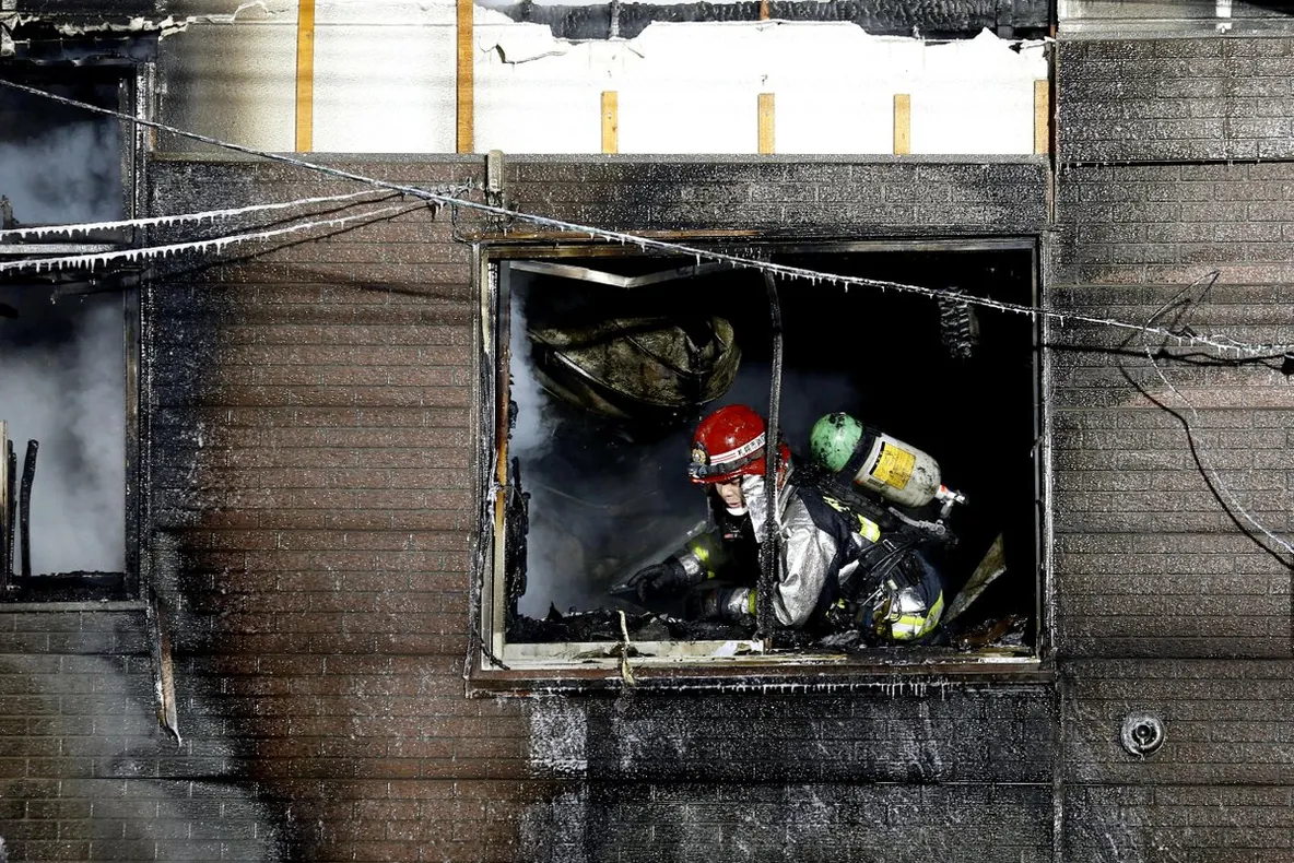 Tragedie: 11 persoane fără adăpost au murit într-un incendiu cumplit