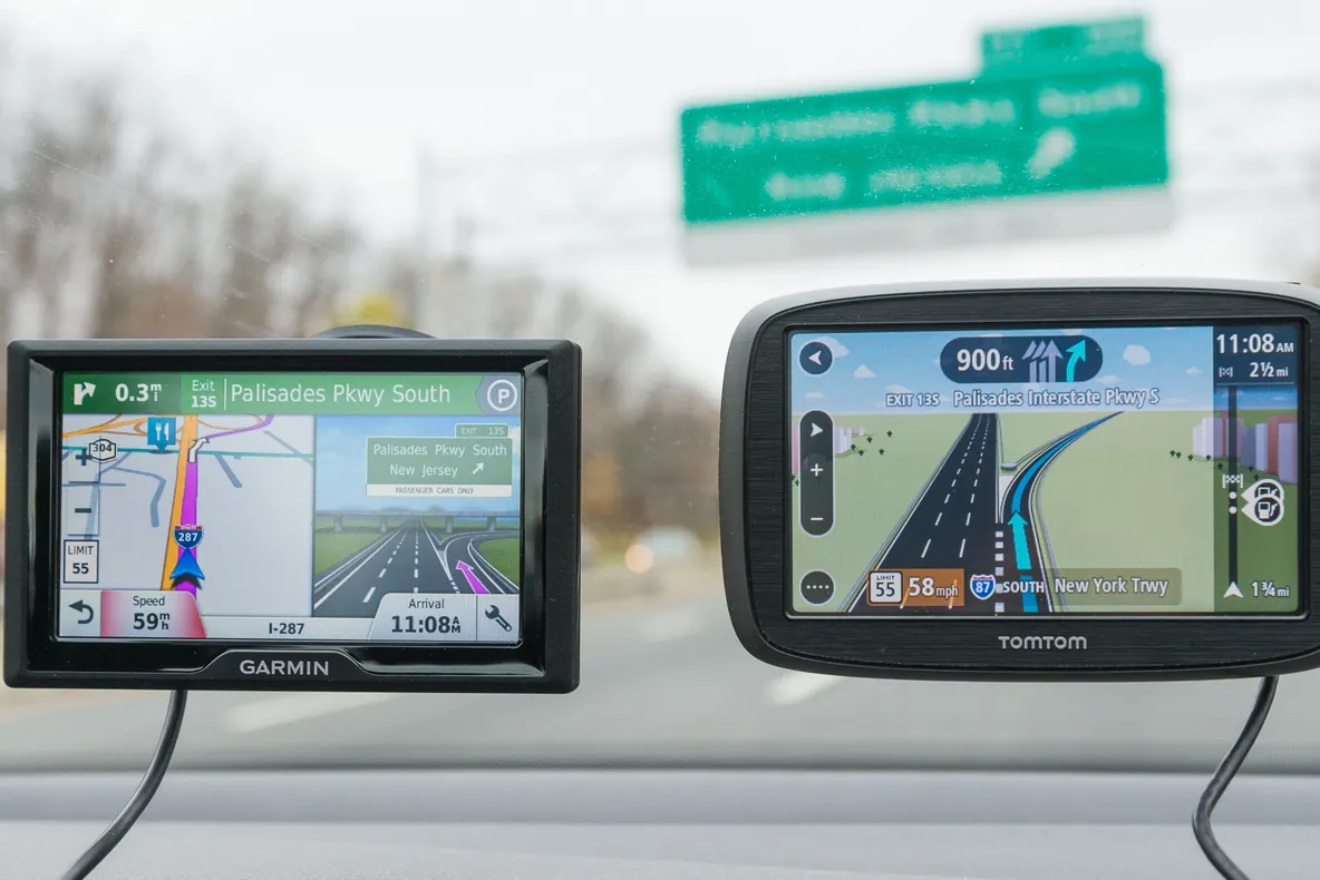 eMAG. GPS-uri auto performante, în oferta zilei pe eMAG.ro. Iată cele mai bune reduceri