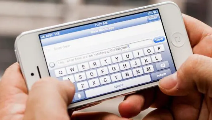 Foloseşti acest semn de punctuaţie în SMS-uri? Este o dovadă de nepoliteţe